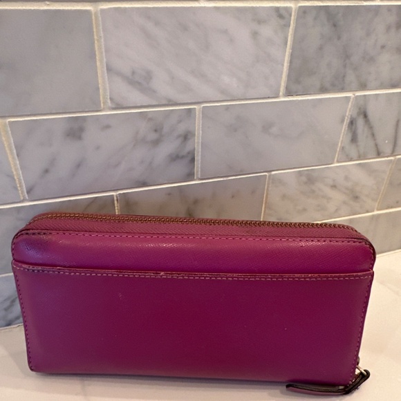 Kate Spade Wallet - Picture 3 of 4